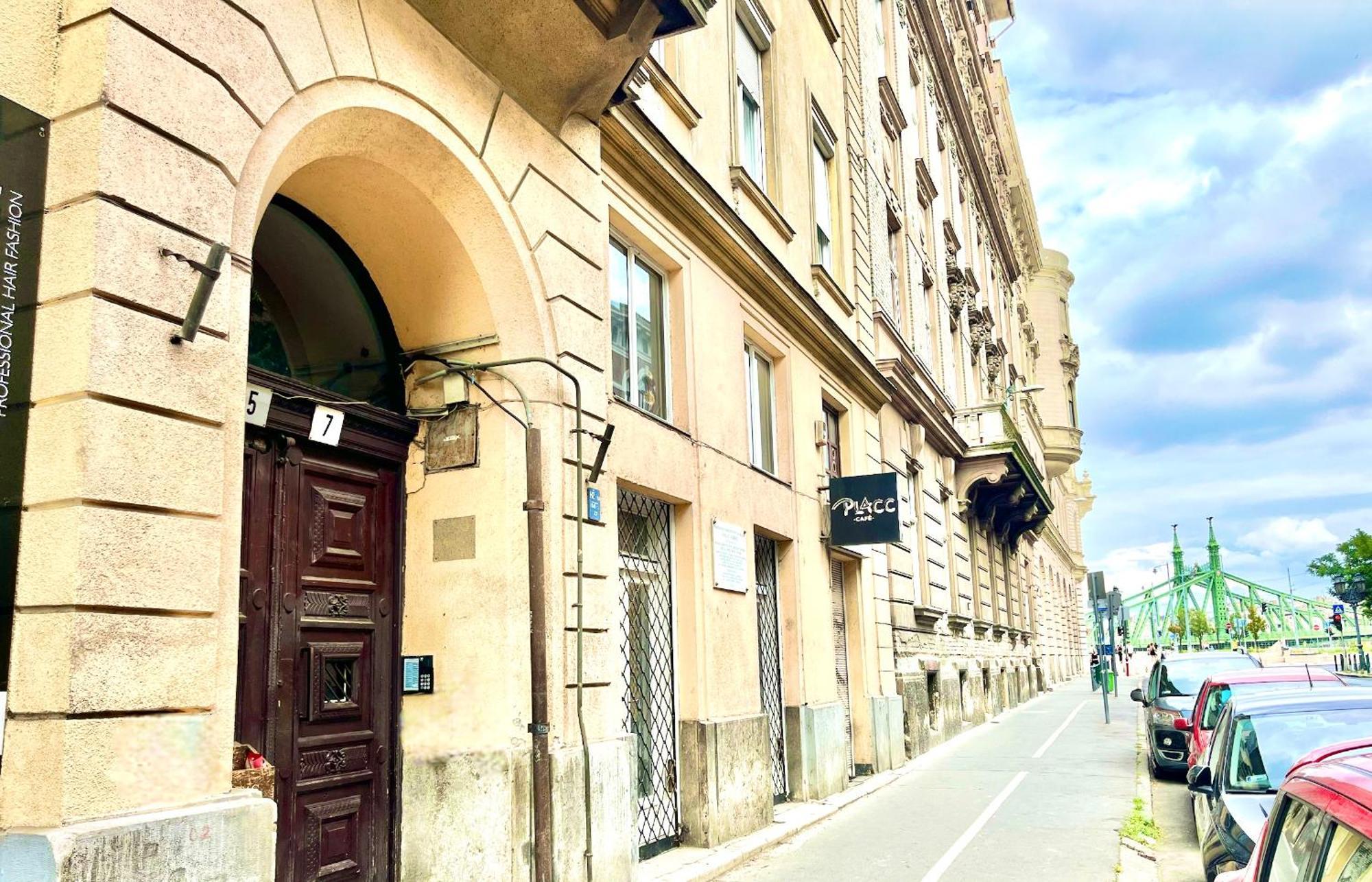 Modelia Apartment At Gellert Square Budapest Luaran gambar