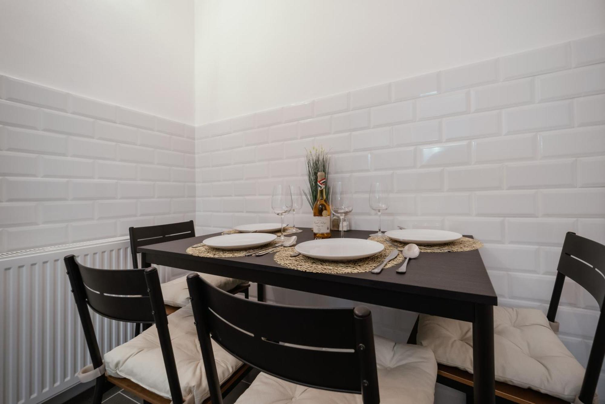 Modelia Apartment At Gellert Square Budapest Luaran gambar